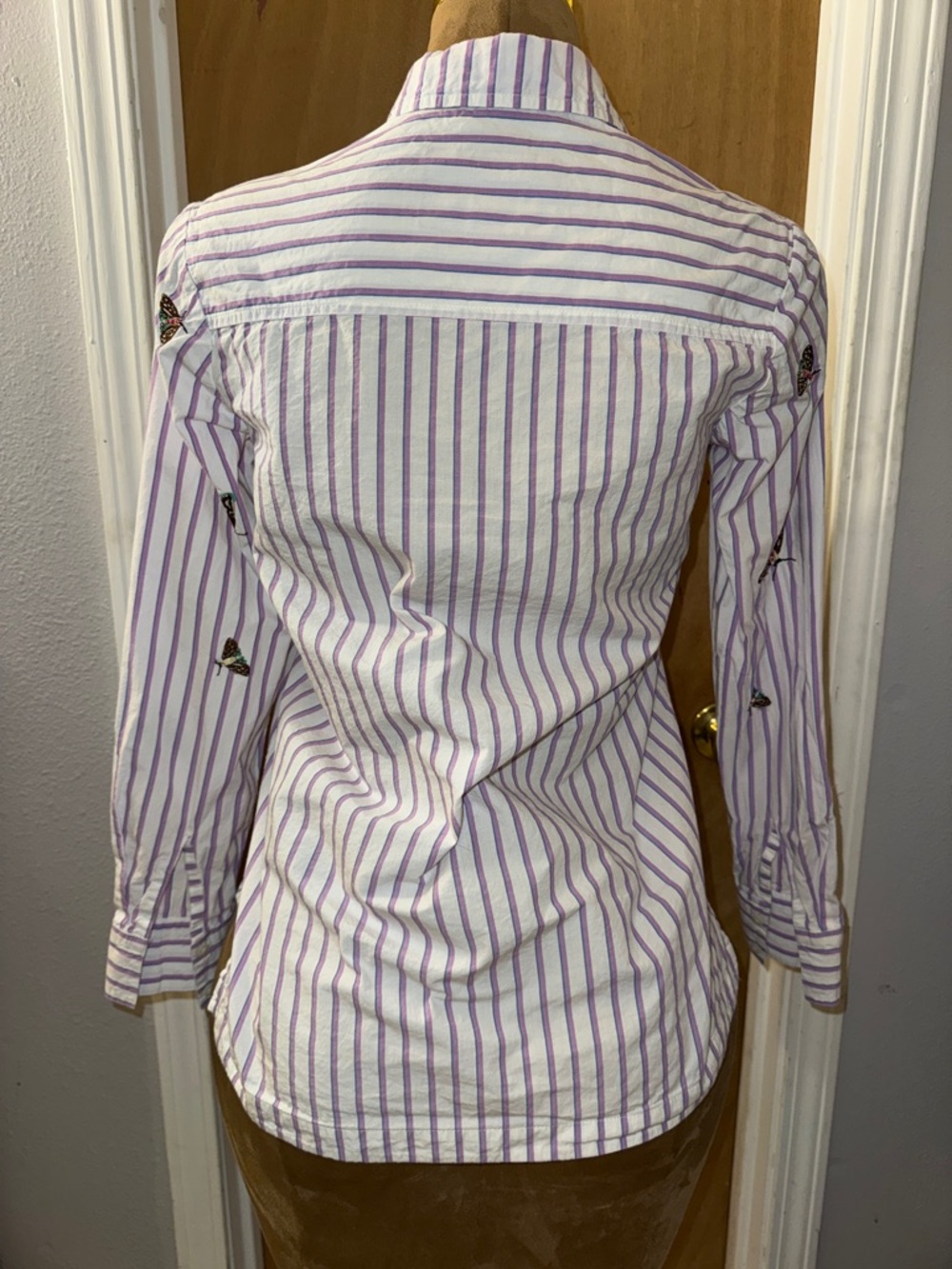 ANTHROPOLOGIE MAEVE Butterfly Embroidered Button Down Stripe Shirt, relaxed XS - Picture 8 of 13